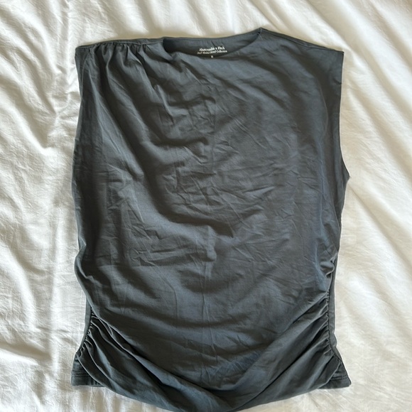 Abercrombie & Fitch Tops - Abercrombie & Fitch Gray Tank Top